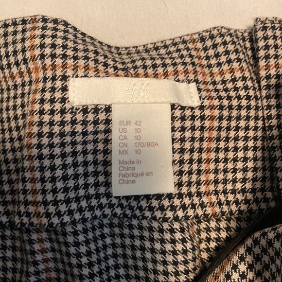 H&M Plaid Skirt - Picture 5 of 5